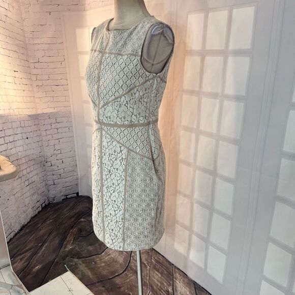 Maggy London cream ivory lace patchwork sheath dress size 12 - Picture 3 of 8